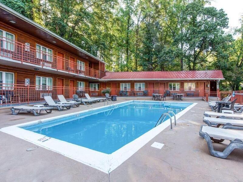Quality Inn Creekside - Downtown Gatlinburg Εξωτερικό φωτογραφία