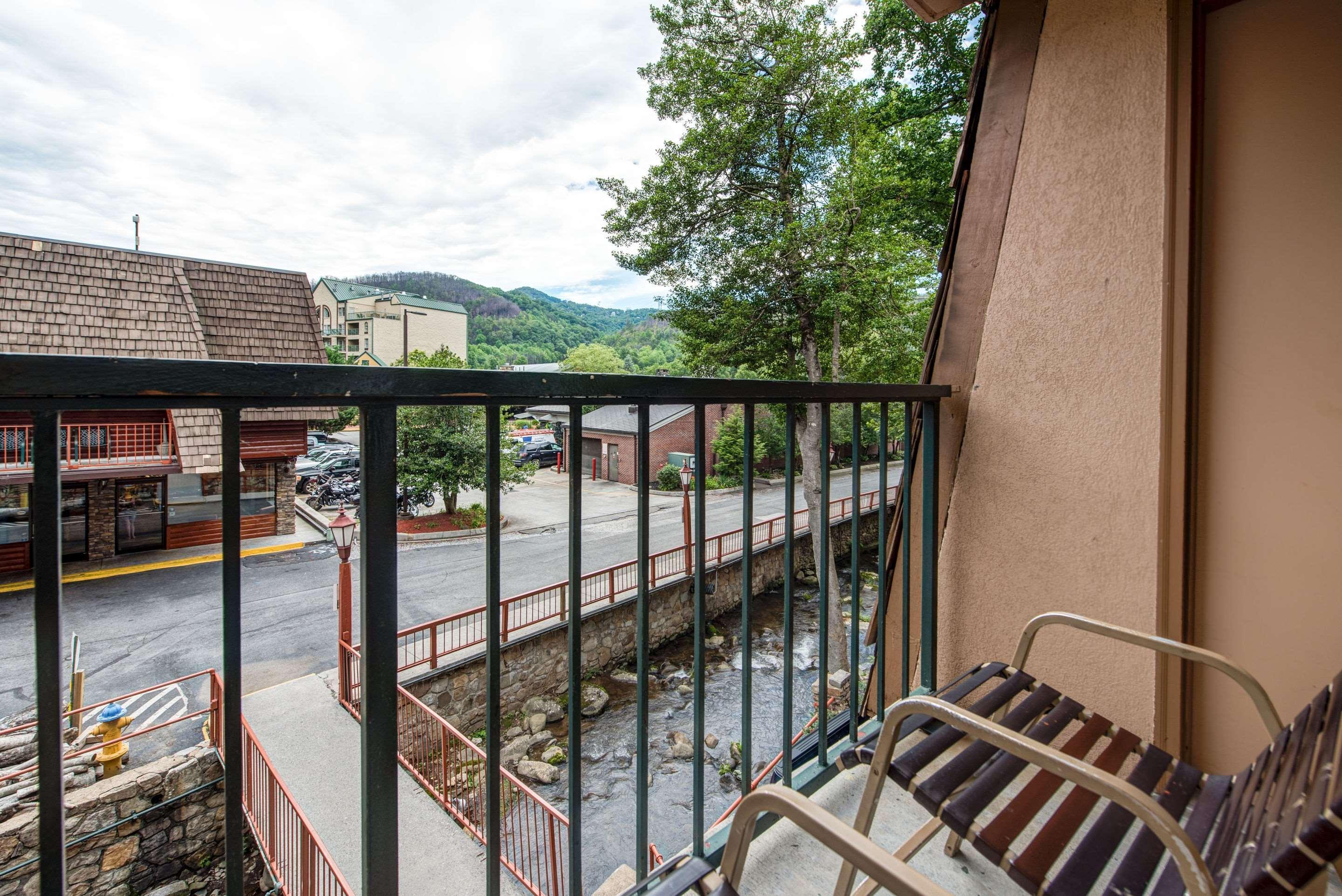 Quality Inn Creekside - Downtown Gatlinburg Εξωτερικό φωτογραφία