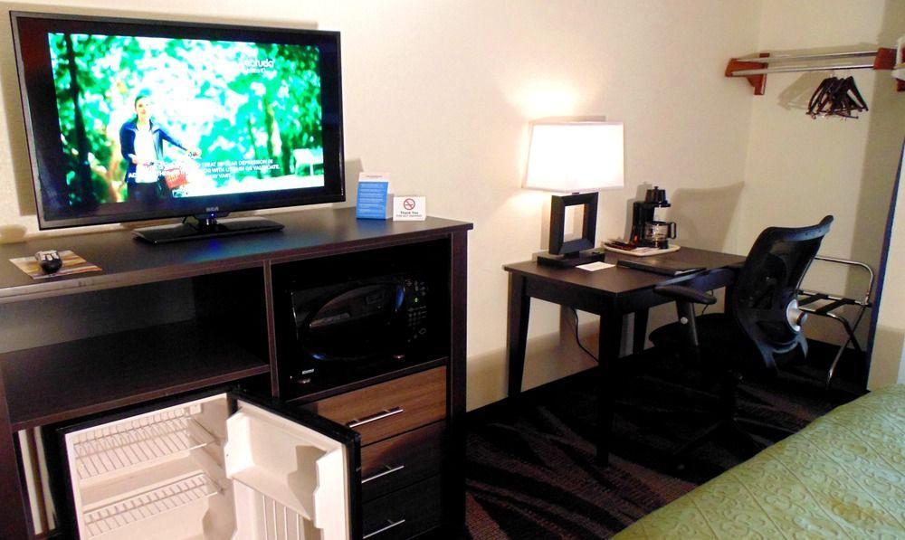 Quality Inn Creekside - Downtown Gatlinburg Εξωτερικό φωτογραφία