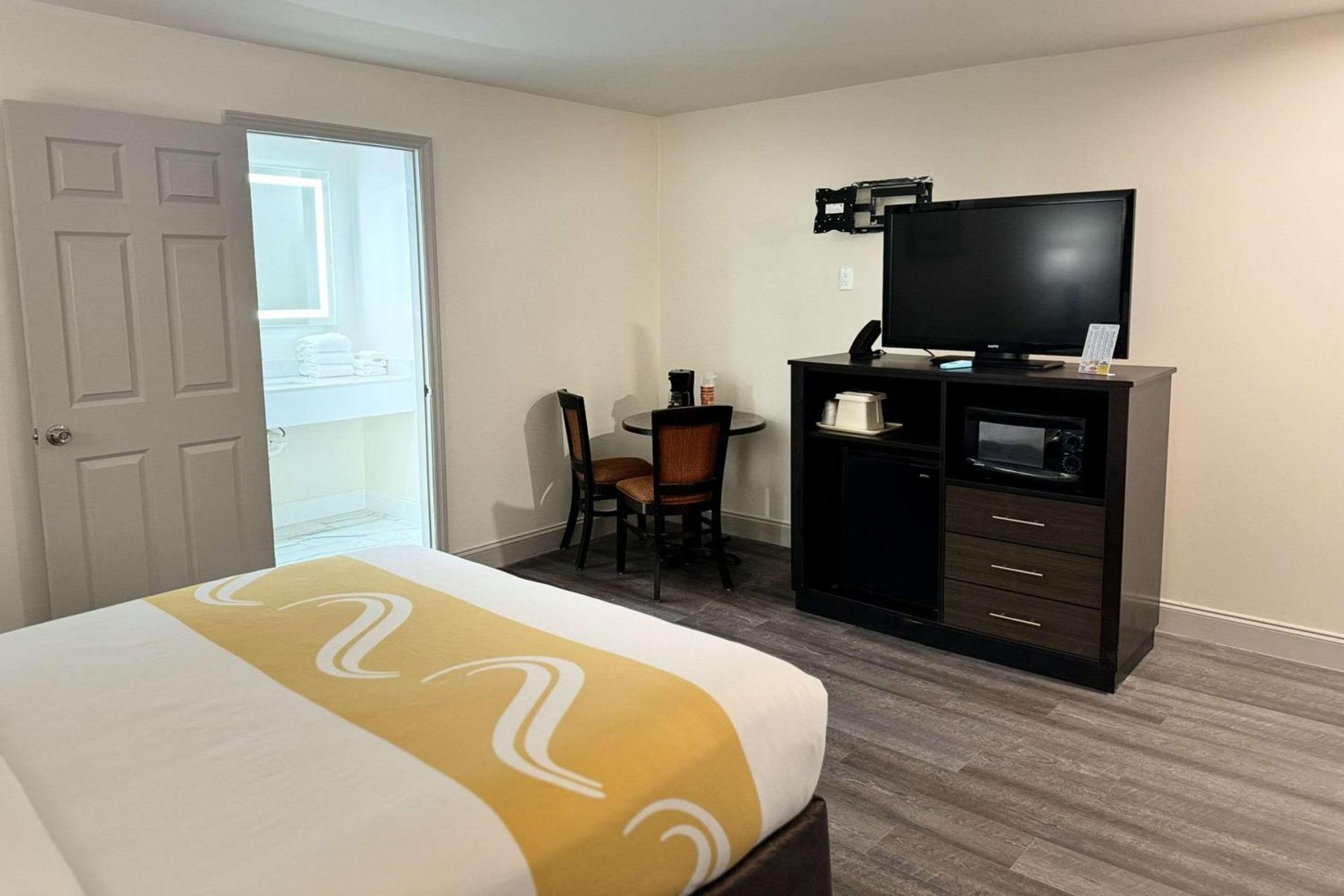 Quality Inn Creekside - Downtown Gatlinburg Εξωτερικό φωτογραφία
