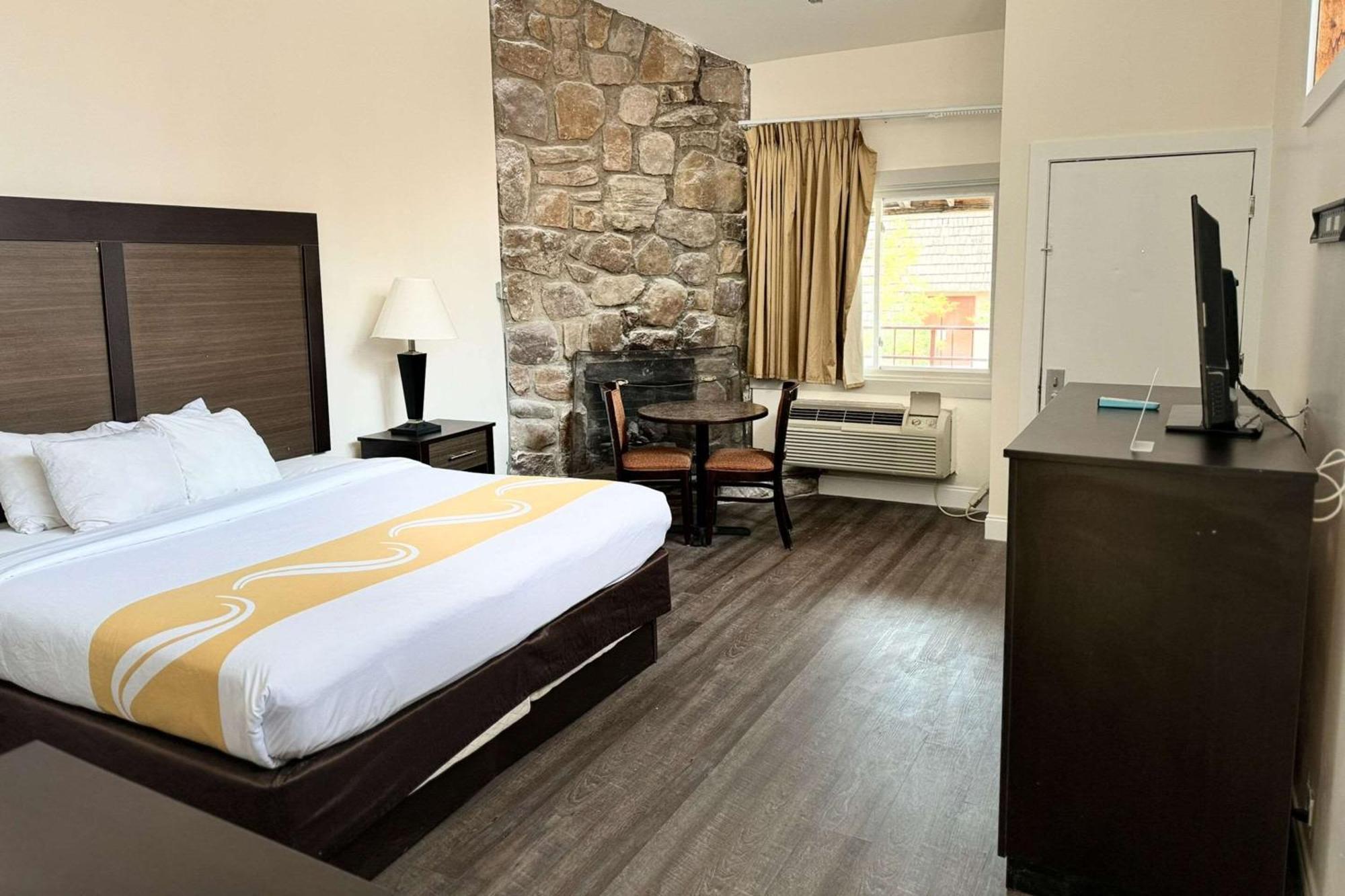 Quality Inn Creekside - Downtown Gatlinburg Εξωτερικό φωτογραφία